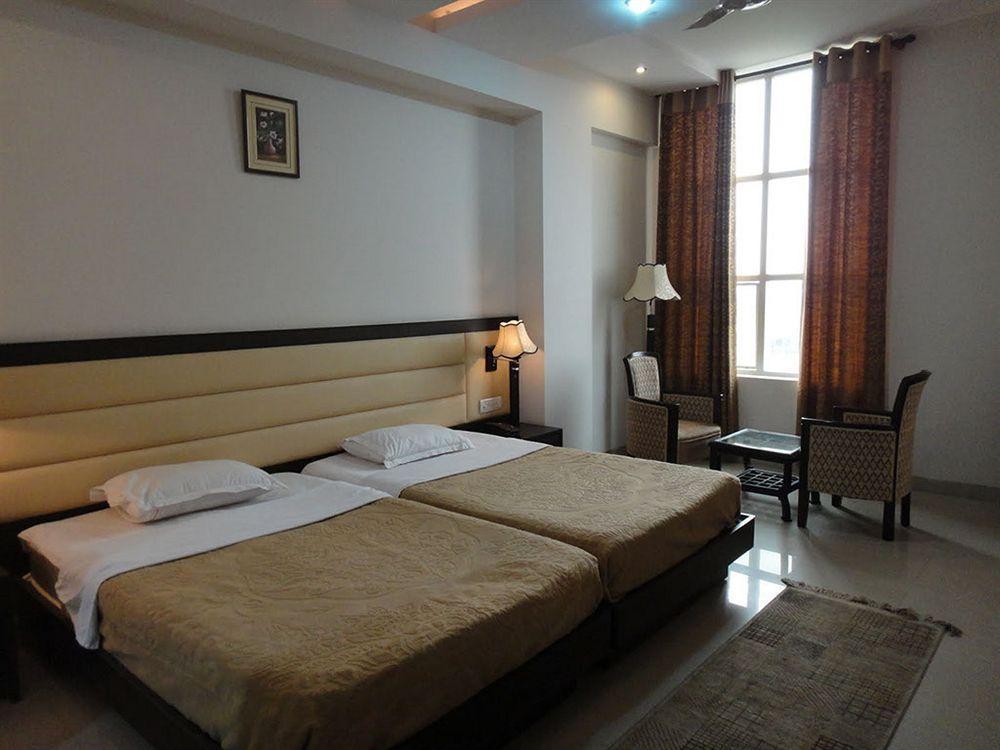 Orange Resort Baddi Bagian luar foto